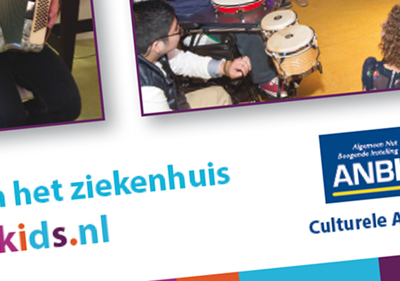 De leaflets voor Muziekids hebben allemaal deze vormgeving, bovenstaande is specifiek voor het werven van donateurs.